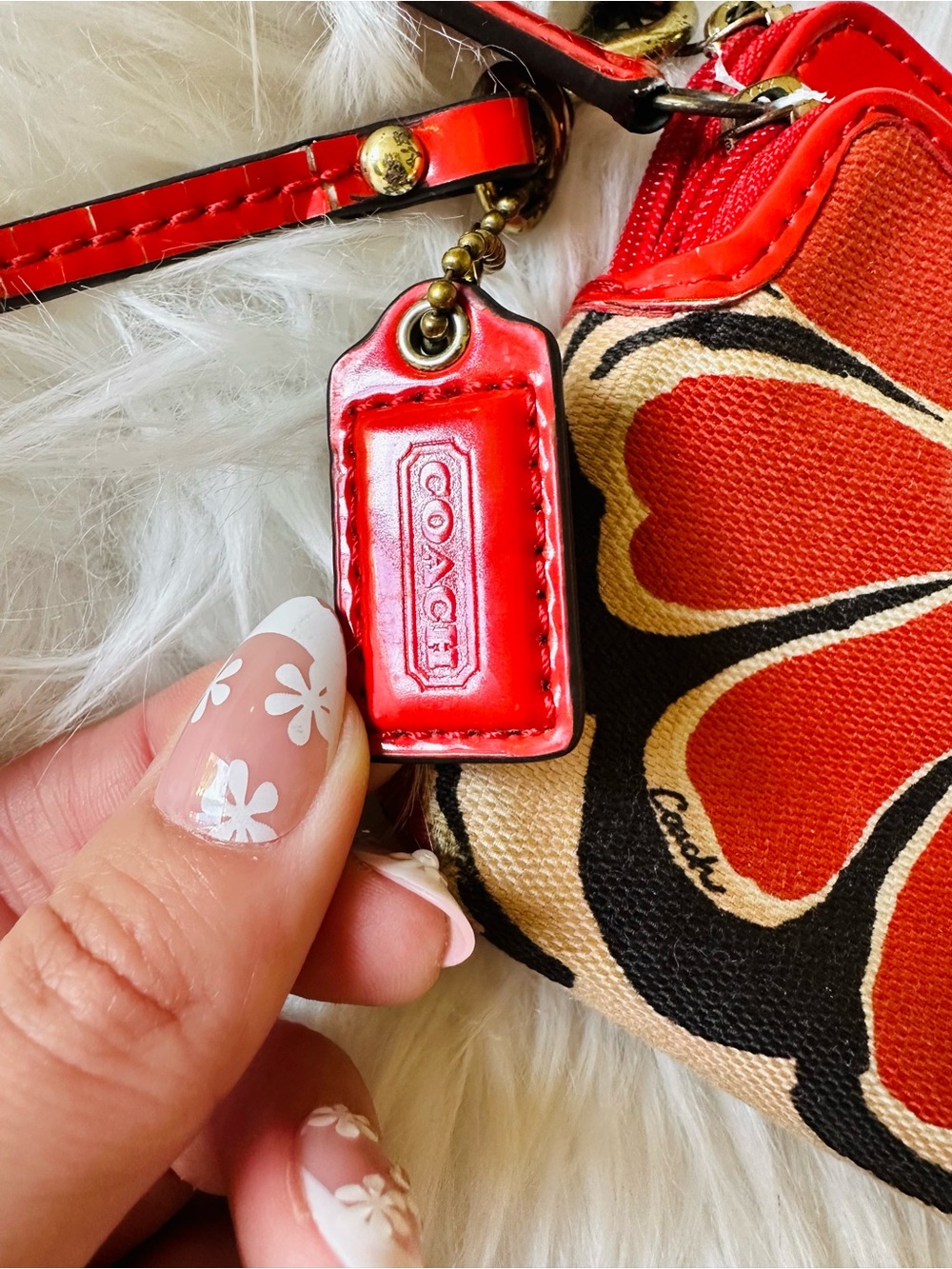 COACH Poppy Double Zip Wristlet - Picture 4 of 13